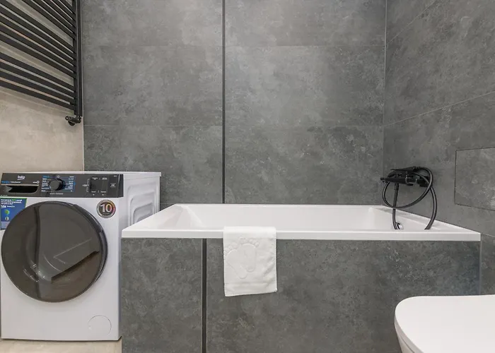 Stone Park גדינייה