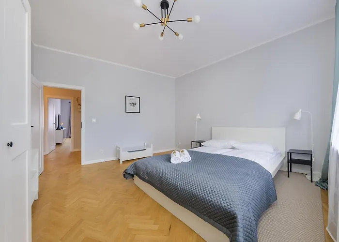 Stone Park גדינייה